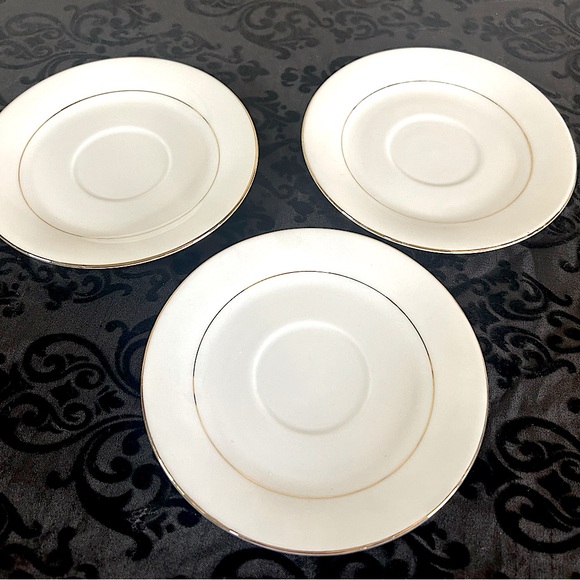 Sakura Classic Gold Saucers 1997 - Picture 1 of 5
